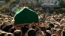 Gururlanma İnsanoğlu İlahisi