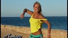 Rus Güzelden Tecktonik Apaçi Dansı