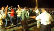 Arak Köylü Gençler Düğünde Eğleniyor