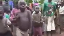 Apaçi Dansı Afrikada