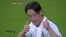 mesut özil’den süper frikik golü