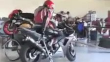 motosiklet aşkı daima devam eder!