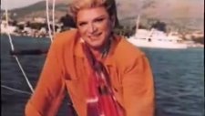 Zeki Müren-Sen Hep Beni Mazideki Halimle Tanırsın