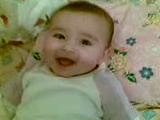 tatli bebek limon yiyor