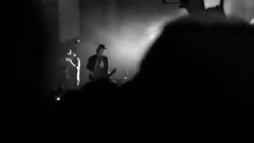 Incubus - Love Hurts Incubus - Love Hurts