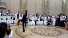 Azeri Bir Düğünde Süper Dans Gösterisi