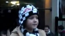 taraftarları coşturan amigo çocuk harika bu ya
