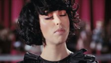 Kimbra - Settle Down Official Music Video