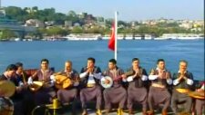 Zekeriya Ünlü - Aralarda