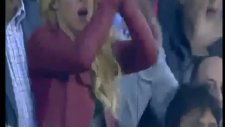 Shakira Real Madrid Barcelona Maçını İzlerken