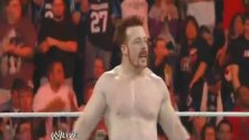 Sin Cara Sheamus'a Saldırıyor - RAW