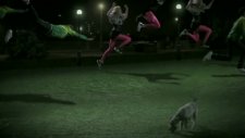 The Ting Tings - We Walk