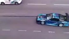 polislerden dirft yaparak kaçan sürücü
