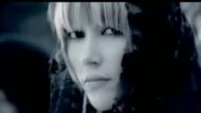 Hande Yener Acı Veriyor