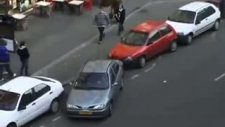 İşte Araba Böyle Park Edilir Arkadaşlar