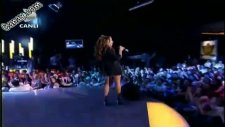 ayşe özyılmazel kot mini şort ve italyan oturuşlar - beyaz show