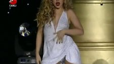 Hadise Superman Altın Kelebek Ödülleri