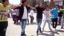 Ank. Farabi Lisesi Şenliği Halay Çekiyor