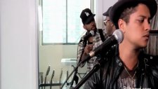 Bruno Mars- The Lazy Song Live 2011 Studio Version