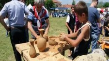 Kınık Şenliği 2011 İha Bilecik İ Pamukçu Kınık Şenliği 2011. Pamuk.a.v.m ..