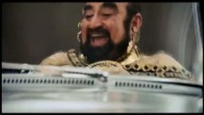 meet the spartans fragmanı 1