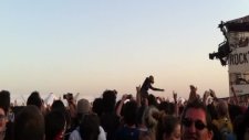 Skunk Anansie Seyircilerle Kucaklaşma İstanbul Rock'n Coke 2011