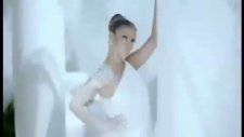 Gülben Ergen / Yarı Çıplak / Klip