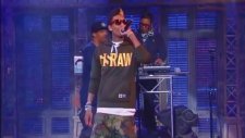 Wiz Khalifa- Roll Up 2011 Live On Late Show