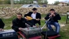 Bilmiyorum Ne Derdin Var Kız Senin - Süper Şarkı Kesin İzleyin
