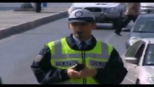 trafik polisinin hareketleri