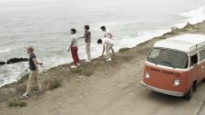 One Direction - What Makes You Beautiful