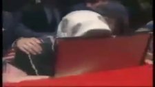 Bu Şiirde Ağlamamak Yürek İster'zapsuyu'