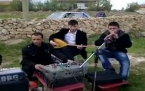 Kız Senin Derdin Ne