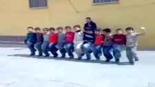 Çocuk Lardan Davulzurna Halay Oyunu