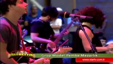grup model'den pembe mezarlık performansı canlı...