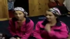iki kızdan türkülü atışma..