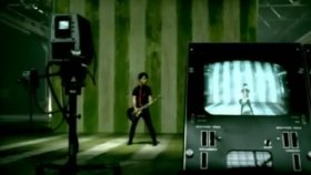 Green Day - American Idiot Green Day - American Idiot