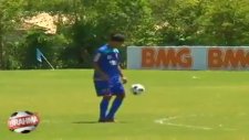 ronaldinho'dan falso dersi!