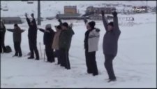 kar kaplanları erciyes'te kar banyosu yaptı