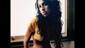 Amy Winehouse - Valerie Pictures Lyrics Amy Winehouse - Valerie Pictures Lyrics