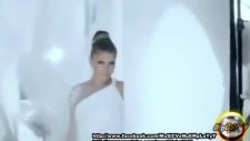 Gülben Ergen Yarı Çıplak Orjinal Video Klip 2011