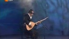 Yavuz Bingöl Kırmızı Gül Demet Demet