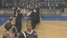 anadolu efes 84-70 emporio armani