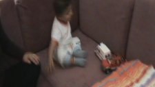 Horona Kayıtsız Kalamayan Bebek-