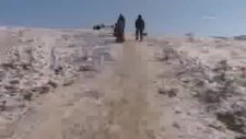 yozgatta çocuklar karın keyfini kızakla kayarak çıkartıyor