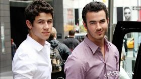 Jonas Brothers - Dance Until Tomorrow Jonas Brothers - Dance Until Tomorrow