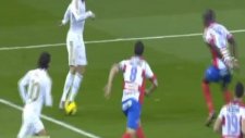 mesut özil asistiyle herkesi mest etti