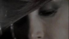 Hande Yener - Kim Bilebilir Aşkı