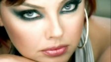 Ebru Gündeş - Seninle Çok İşim Var
