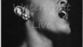 Billie Holiday - I Cover The Waterfront Billie Holiday - I Cover The Waterfront